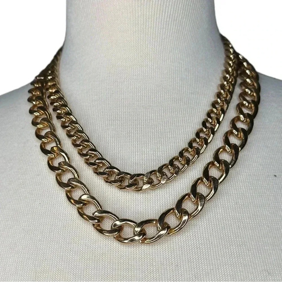 Gold chain necklace choker - Picture 2 of 3